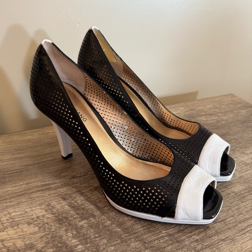 Arturo Chiang Black White Leather High Heels Shoes Women’s Size 8.5 Open Toe
